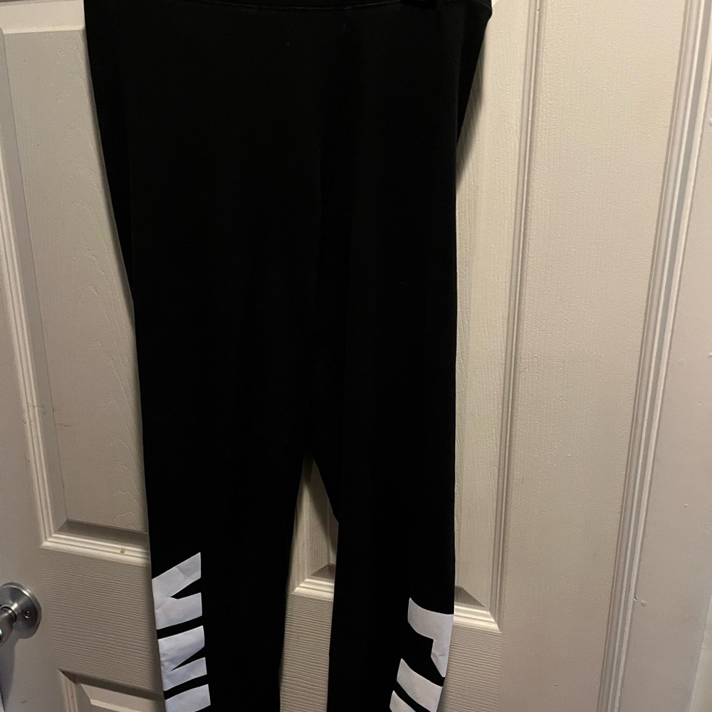 Victoria's Secret Black and White Leggings Ladies Size Large Like New